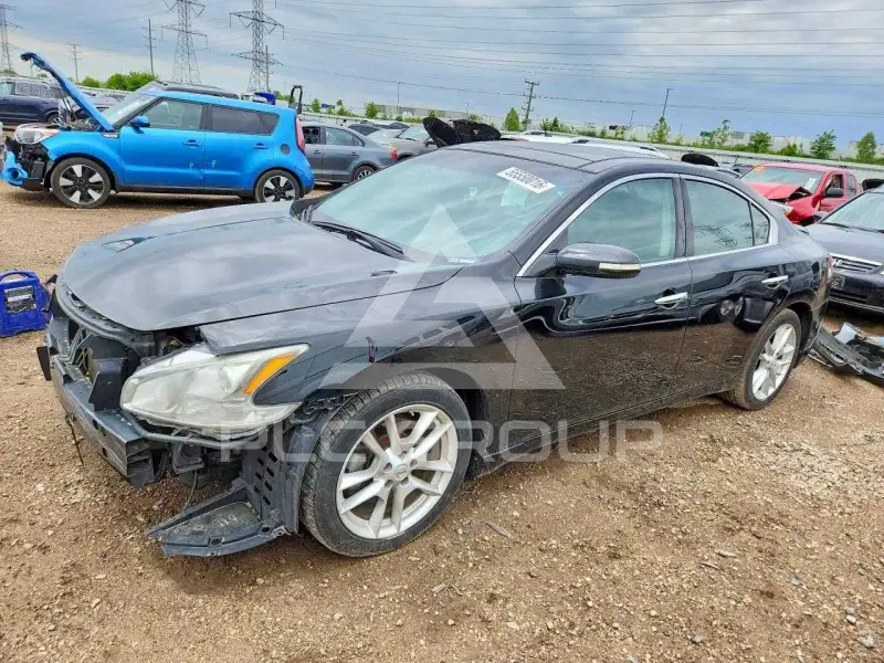 2011 Nissan MAXIMA photo