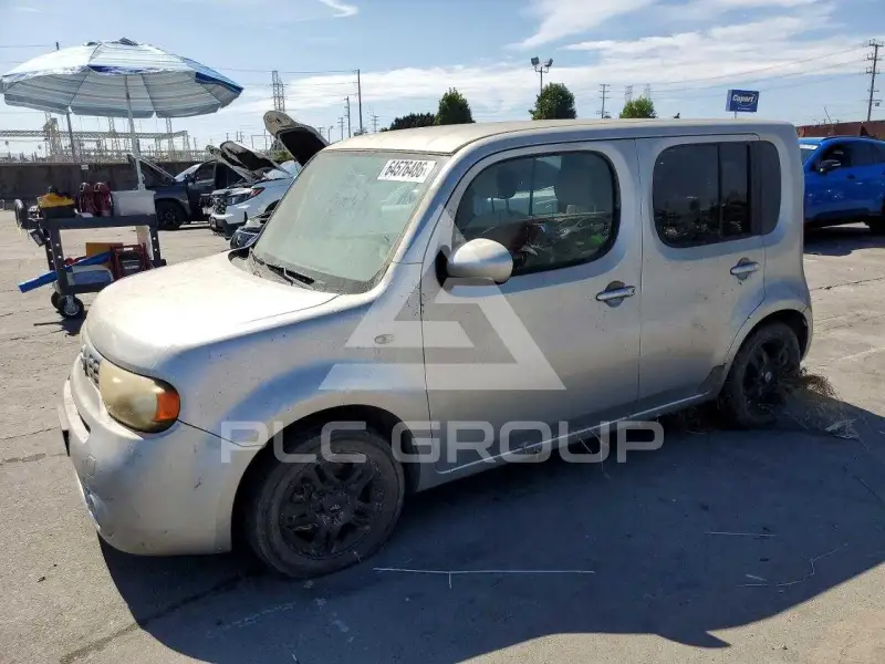2011 Nissan Cube фото