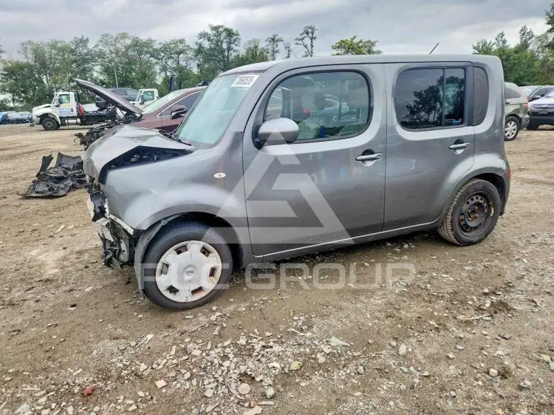 2011 Nissan Cube photo