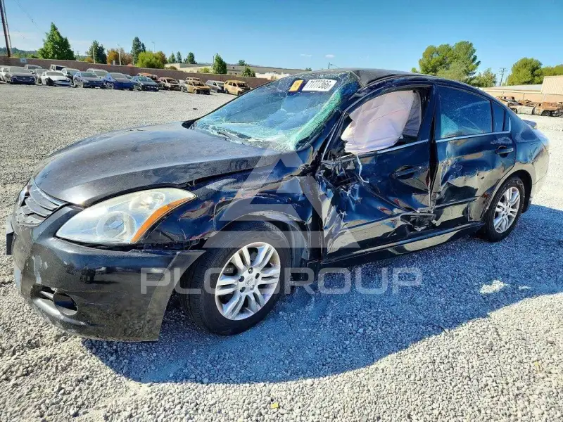 2011 Nissan ALTIMA фото