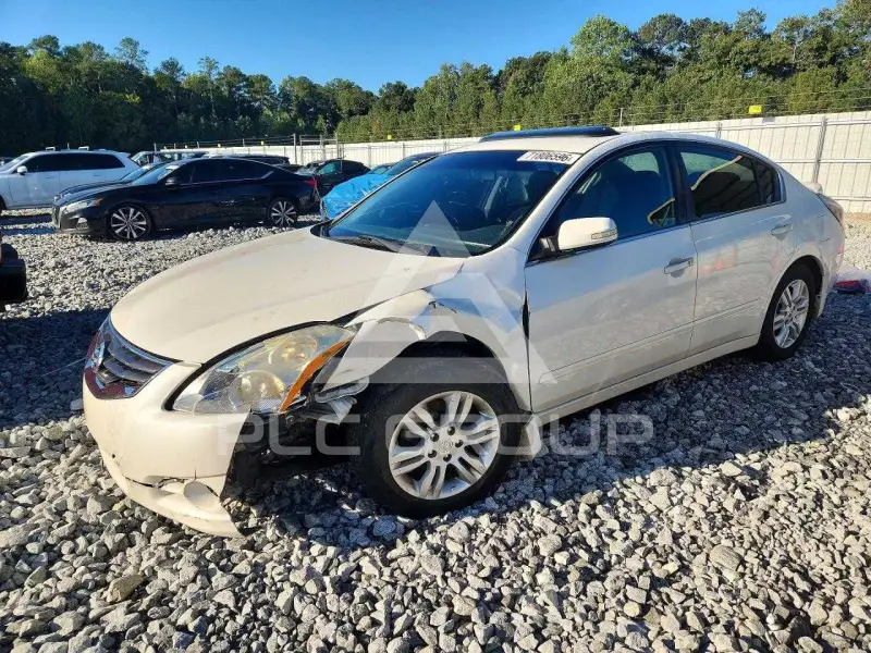 2011 Nissan ALTIMA photo