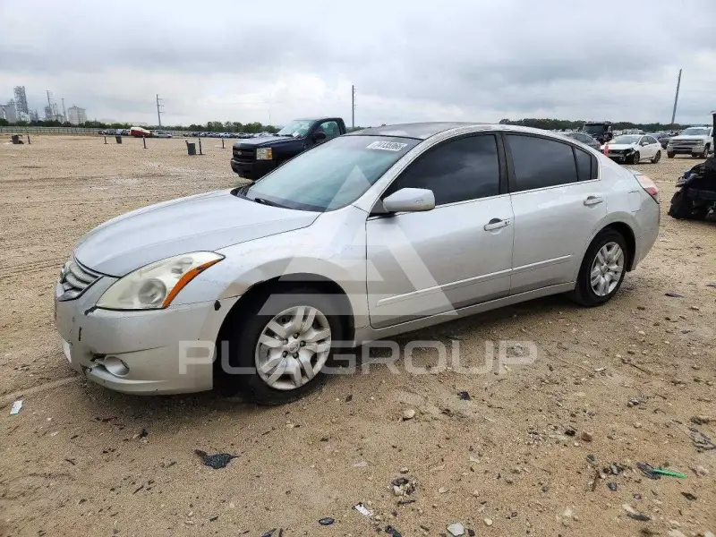 2011 Nissan ALTIMA фото