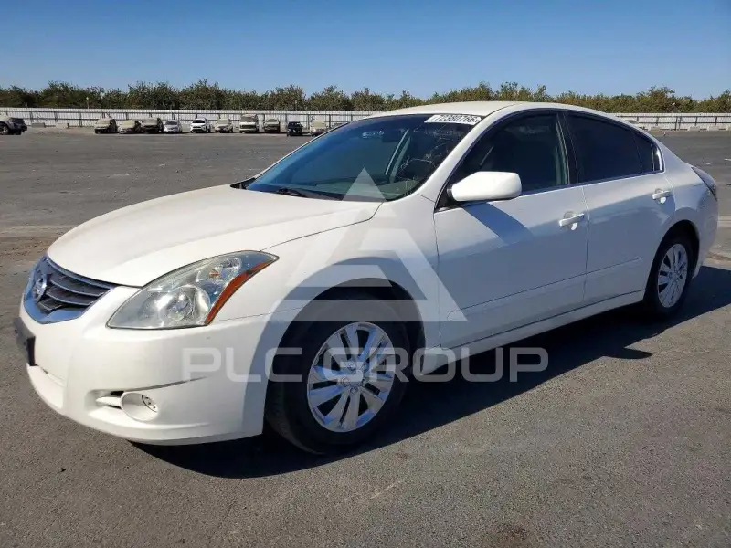 2011 Nissan ALTIMA фото