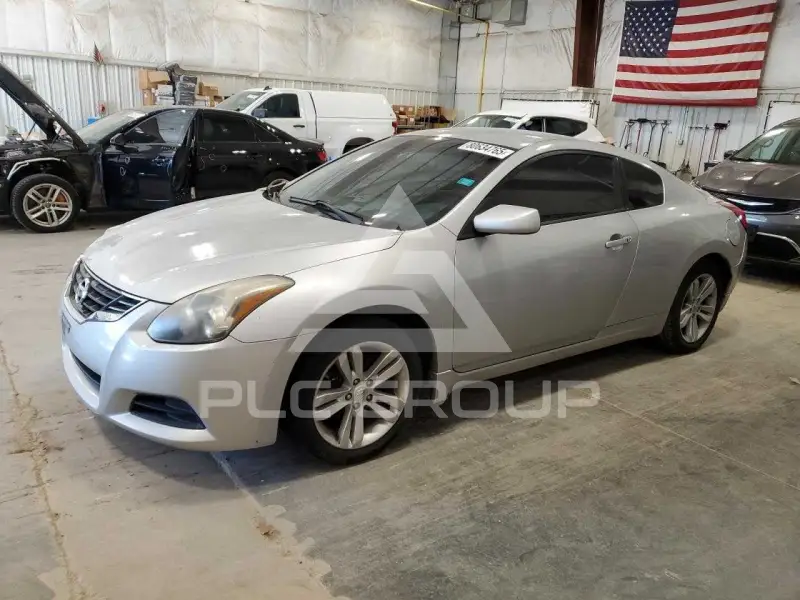 2011 Nissan ALTIMA фото