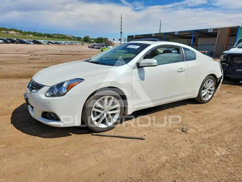 2011 Nissan ALTIMA фото