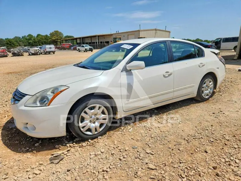 2011 Nissan ALTIMA photo