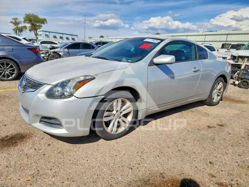 2011 Nissan ALTIMA фото