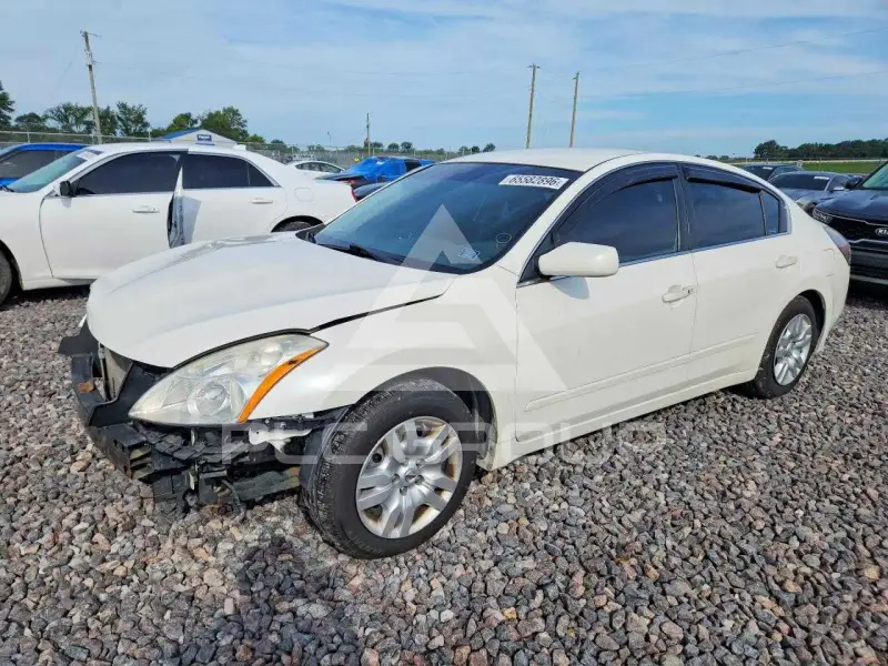2011 Nissan ALTIMA photo