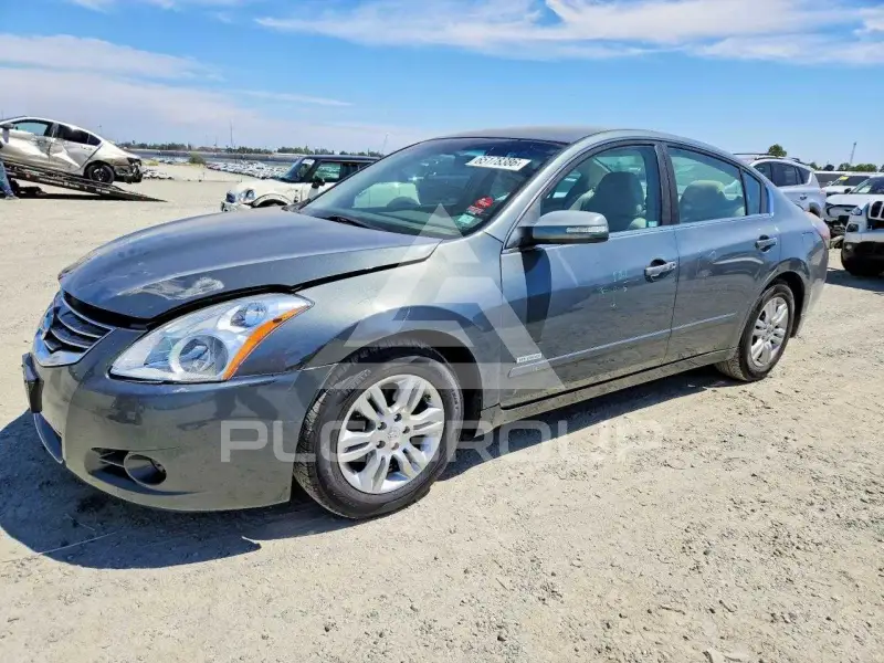 2011 Nissan ALTIMA фото