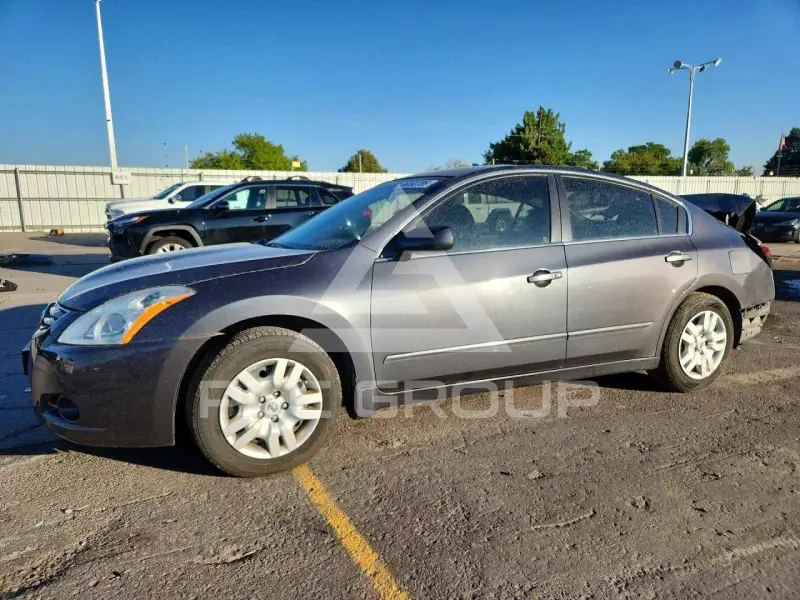 2011 Nissan ALTIMA фото