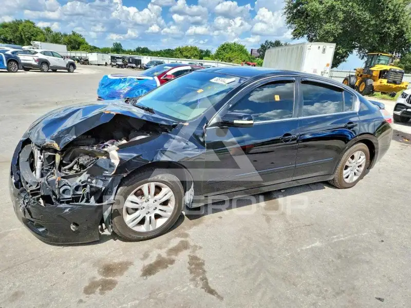 2011 Nissan ALTIMA фото