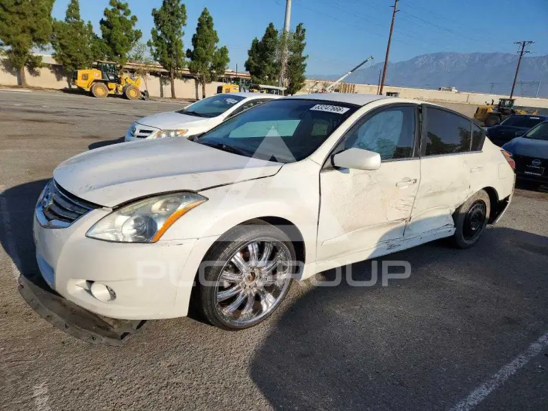 2011 Nissan ALTIMA photo