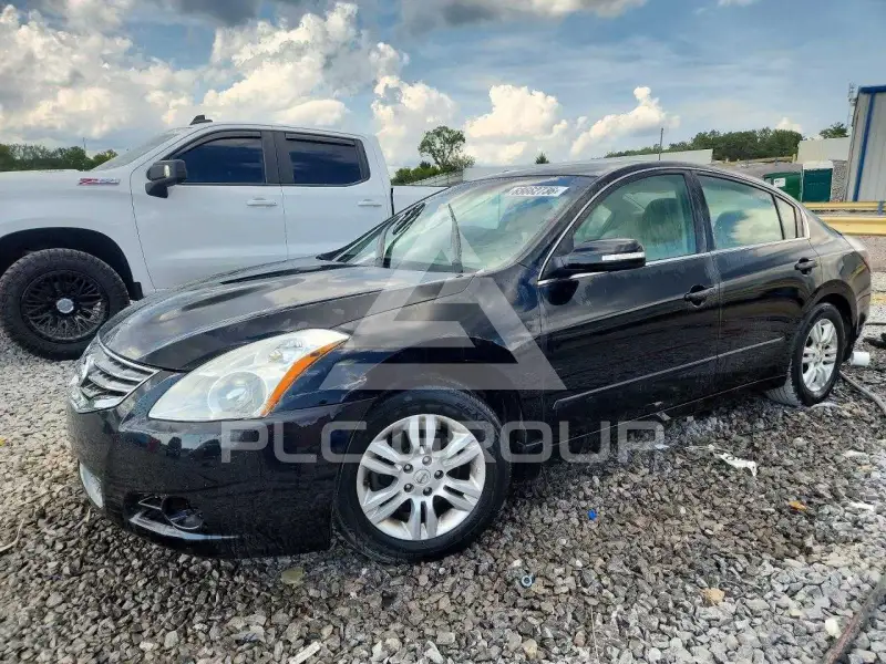2011 Nissan ALTIMA фото
