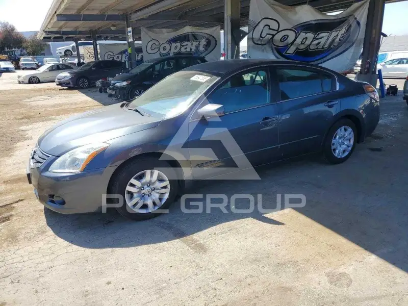 2011 Nissan ALTIMA фото