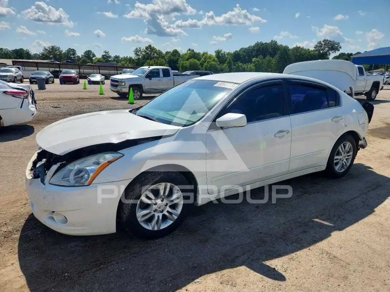 2011 Nissan ALTIMA фото