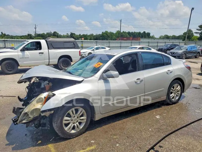 2011 Nissan ALTIMA photo