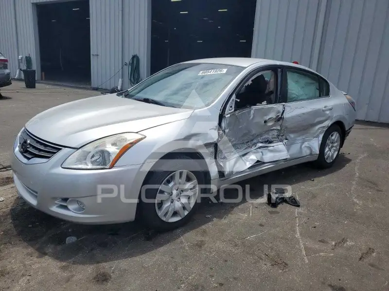 2011 Nissan ALTIMA фото