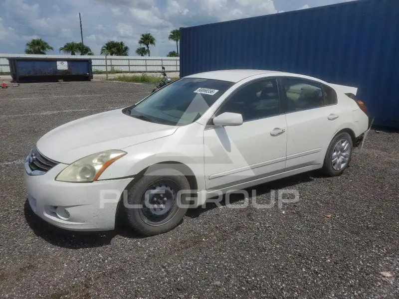 2011 Nissan ALTIMA фото