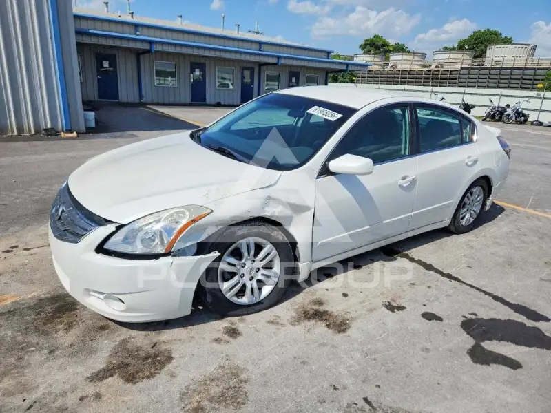 2011 Nissan ALTIMA фото