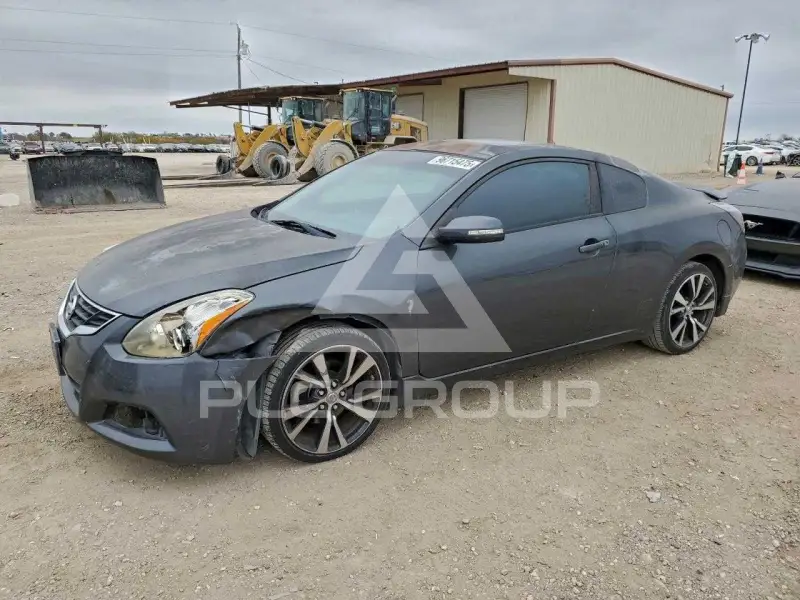 2011 Nissan ALTIMA photo