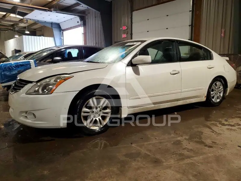 2011 Nissan ALTIMA фото