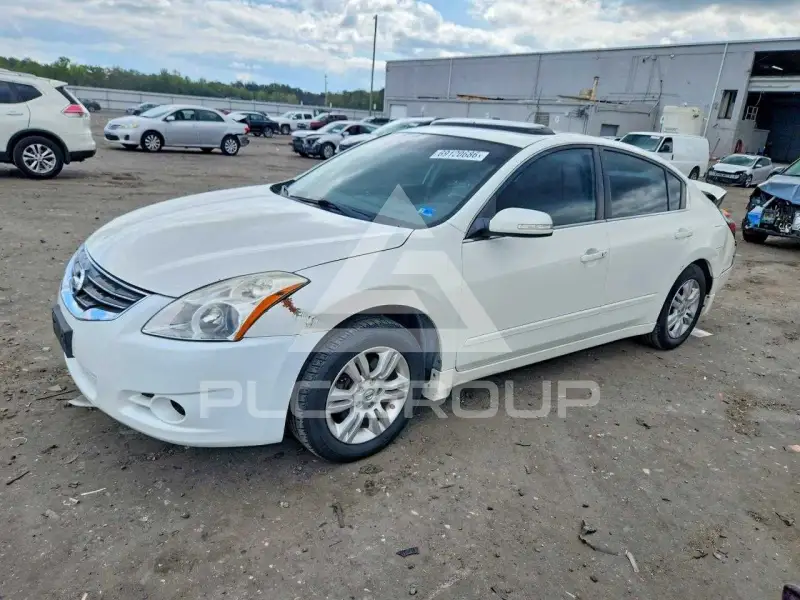 2011 Nissan ALTIMA photo