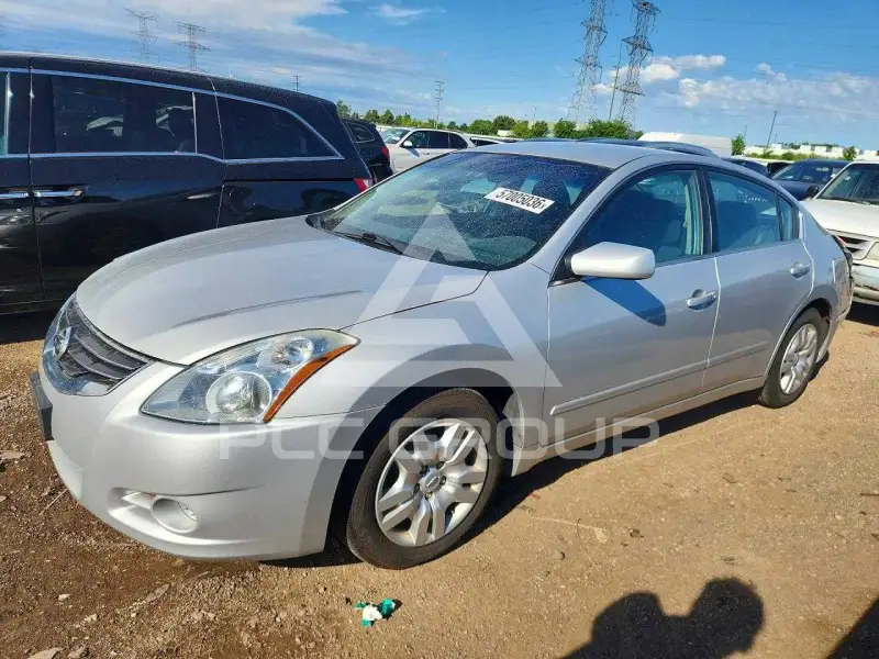 2011 Nissan ALTIMA фото