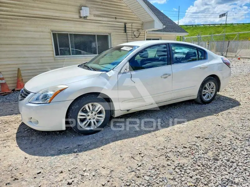 2011 Nissan ALTIMA photo