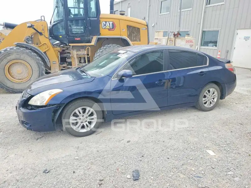 2011 Nissan ALTIMA photo