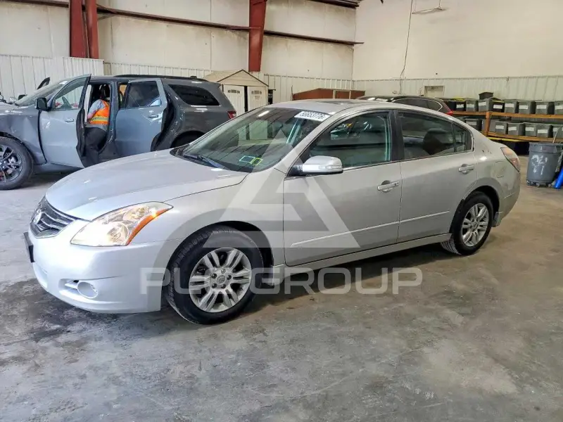 2011 Nissan ALTIMA photo