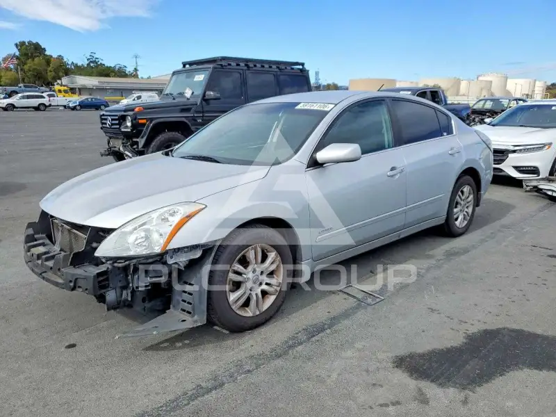 2011 Nissan ALTIMA фото