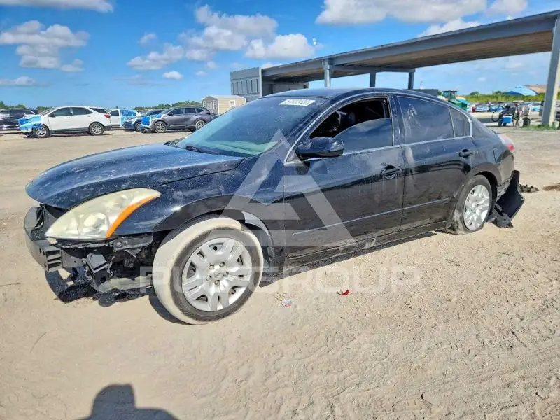 2011 Nissan ALTIMA photo