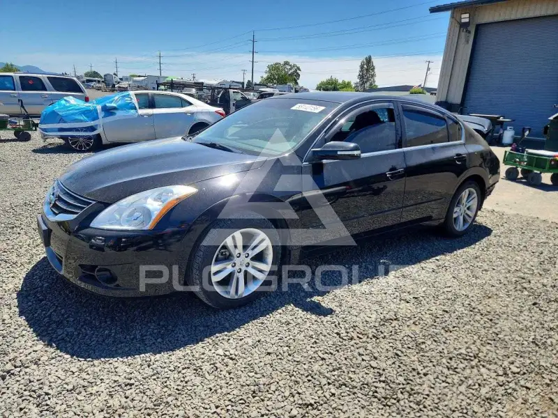 2011 Nissan ALTIMA фото