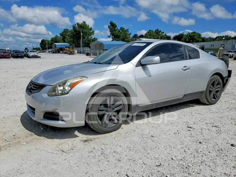 2011 Nissan ALTIMA фото