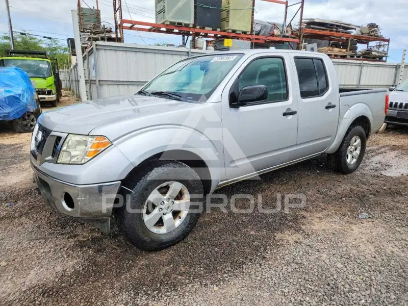 2011 Nissan FRONTIER фото