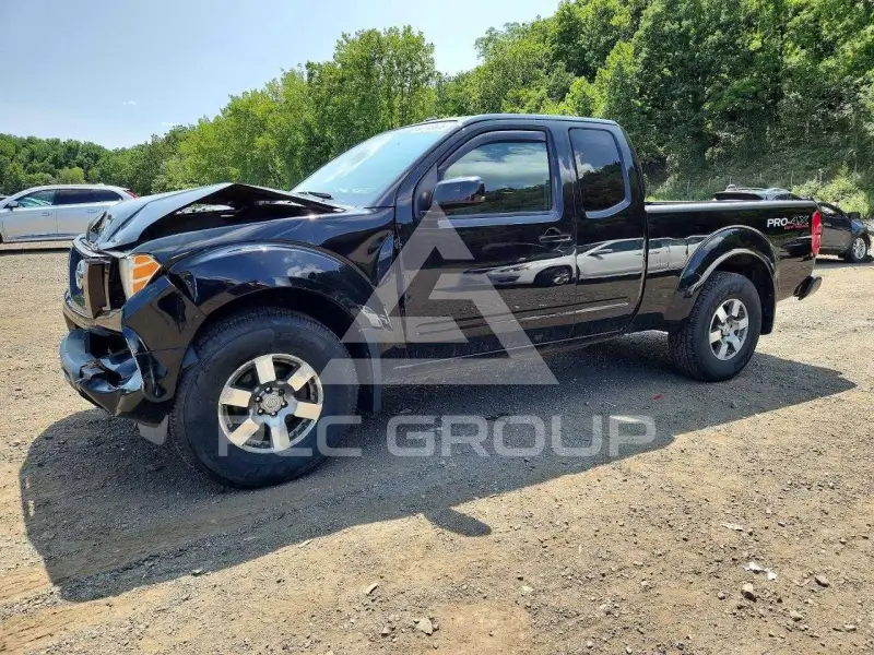 2011 Nissan FRONTIER фото