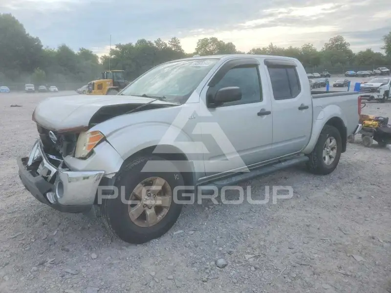 2011 Nissan FRONTIER photo