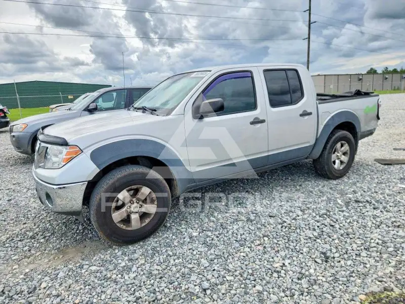 2011 Nissan FRONTIER фото