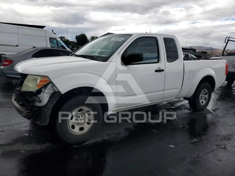 2011 Nissan FRONTIER фото
