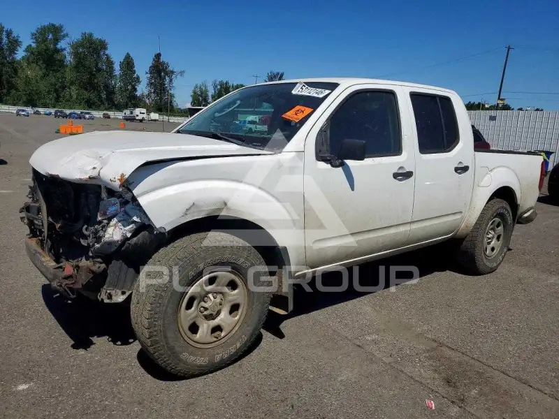 2011 Nissan FRONTIER фото