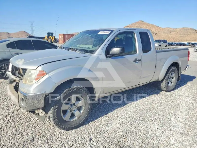 2011 Nissan FRONTIER фото