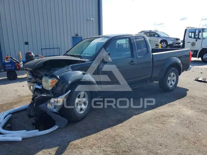 2011 Nissan FRONTIER photo
