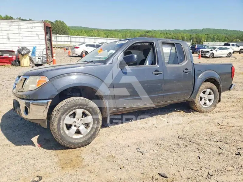 2011 Nissan FRONTIER фото
