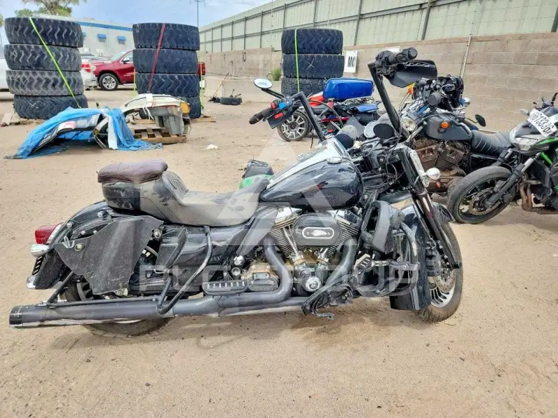 2011 Harley-Davidson FL VIN: 1HD1FHM15BB645477 из США - PLC Group