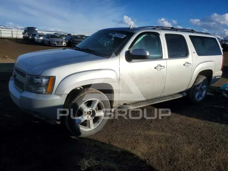2011 Chevrolet Suburan photo
