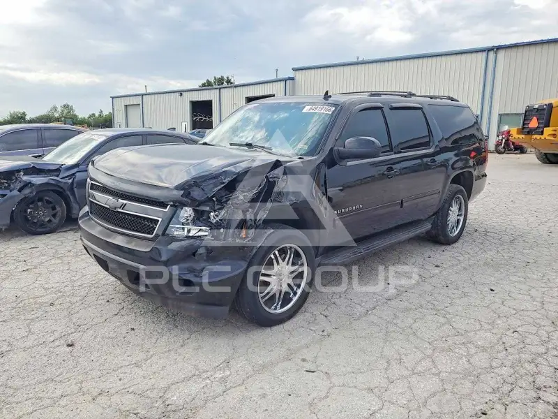 2011 Chevrolet Suburan photo