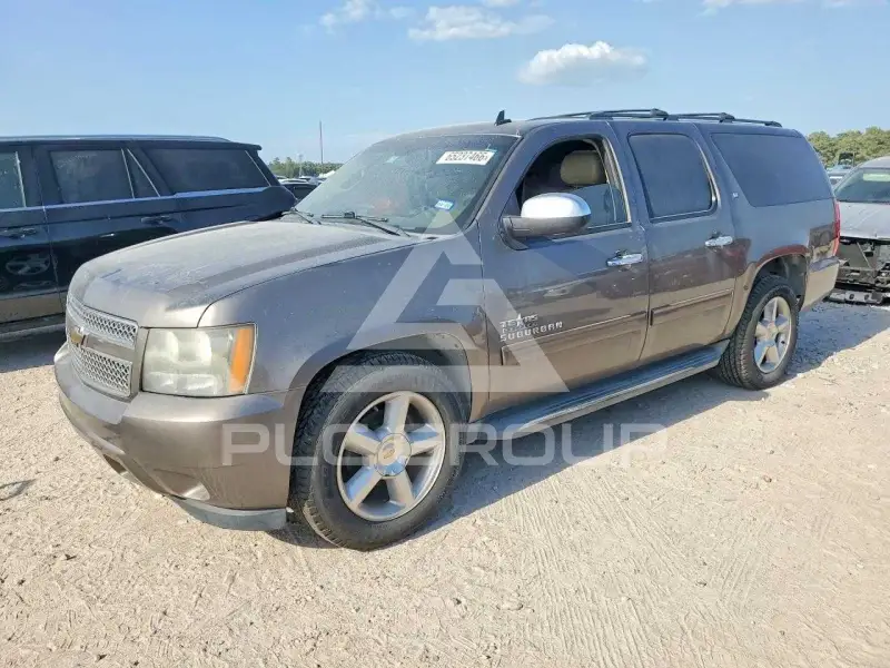 2011 Chevrolet Suburan photo