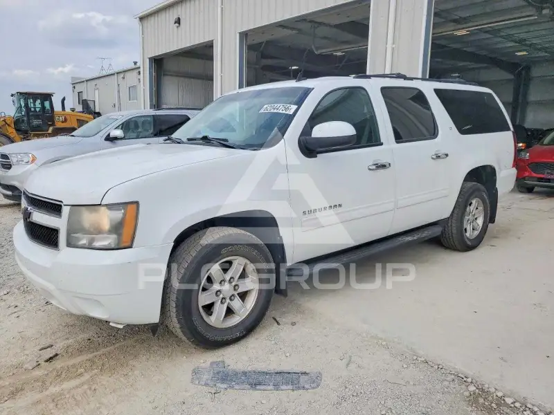 2011 Chevrolet Suburan фото