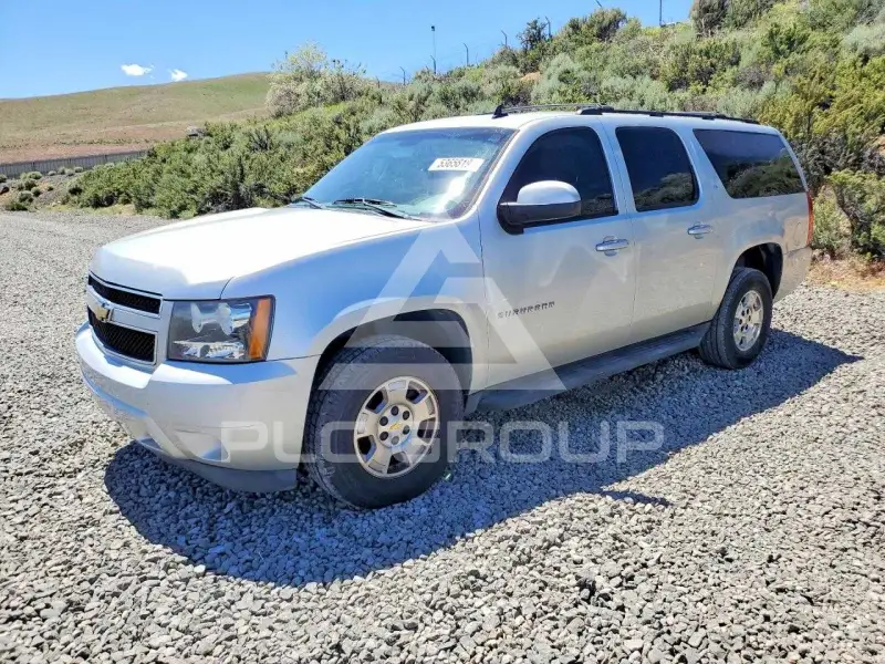 2011 Chevrolet Suburan photo