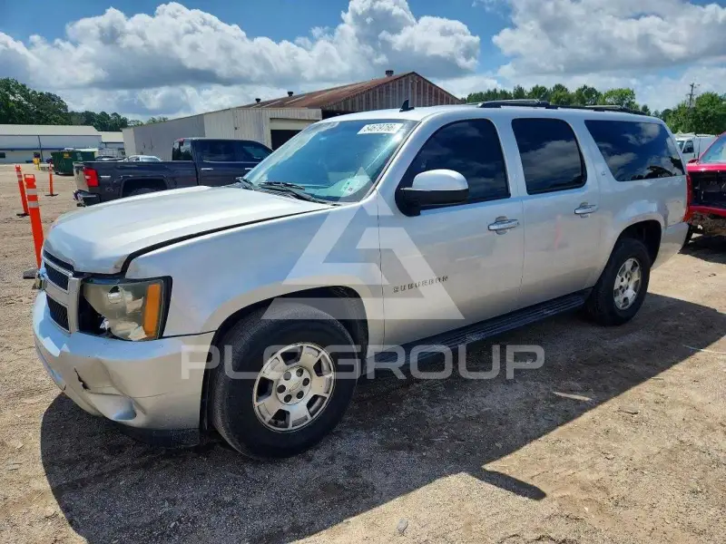 2011 Chevrolet Suburan фото